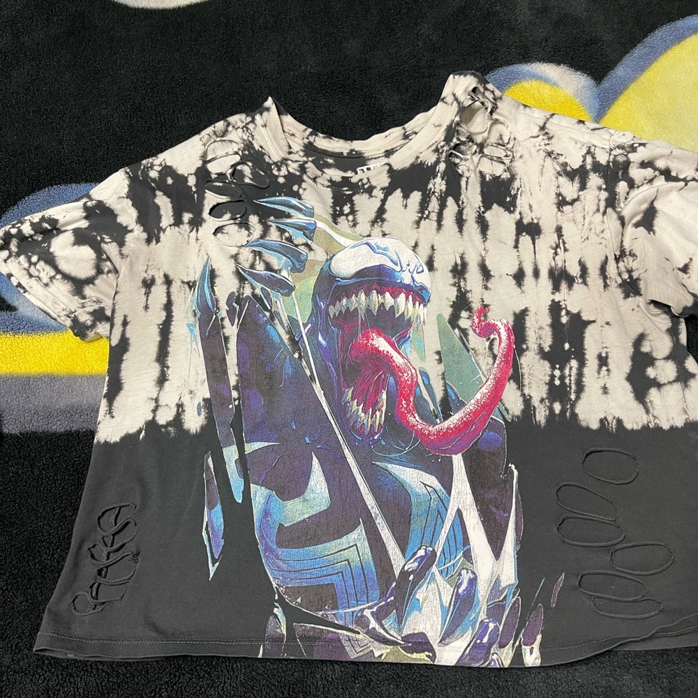 Her universe venom shirt